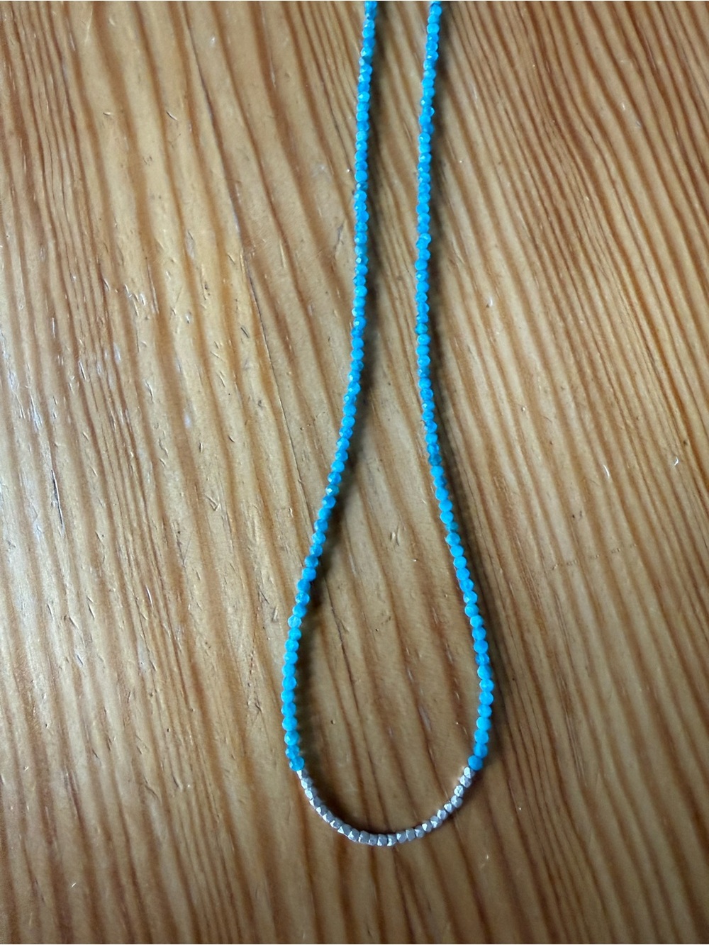 Gorgeous Apatite and sterling silver beads necklace signed by Artist SB. Euc